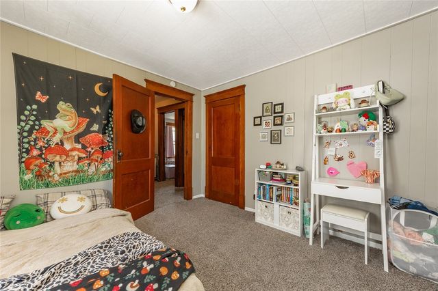 2402 Highland Ave, New Castle, PA 16105