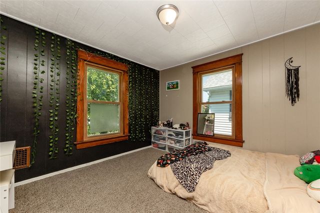 2402 Highland Ave, New Castle, PA 16105
