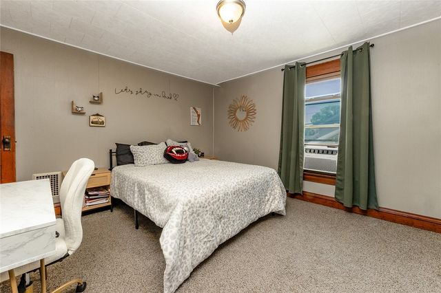 2402 Highland Ave, New Castle, PA 16105