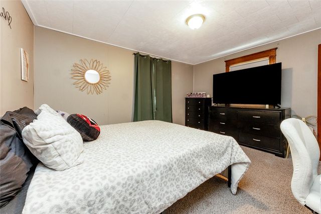 2402 Highland Ave, New Castle, PA 16105