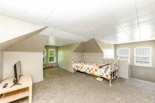 2402 Highland Ave, New Castle, PA 16105