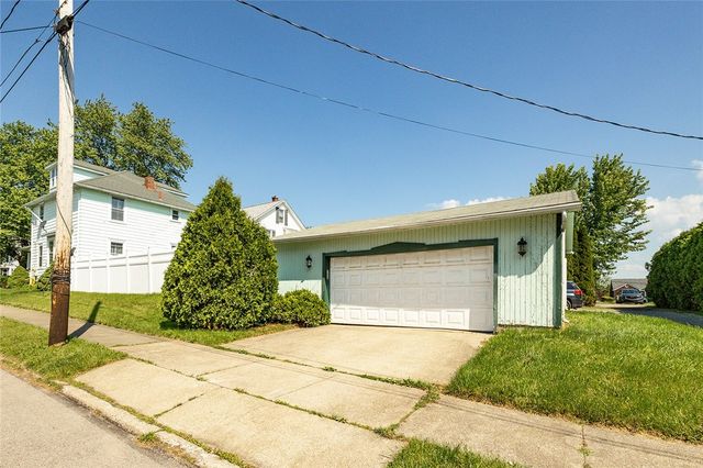 2402 Highland Ave, New Castle, PA 16105