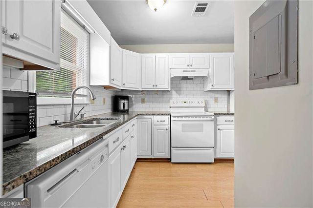 2894 Webb Bridge Road, Alpharetta, GA 30009