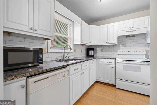 2894 Webb Bridge Road, Alpharetta, GA 30009