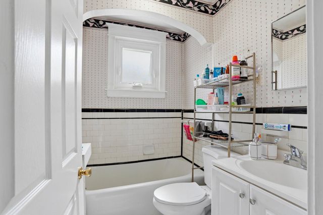 4686 STATE RD, Drexel Hill, PA 19026