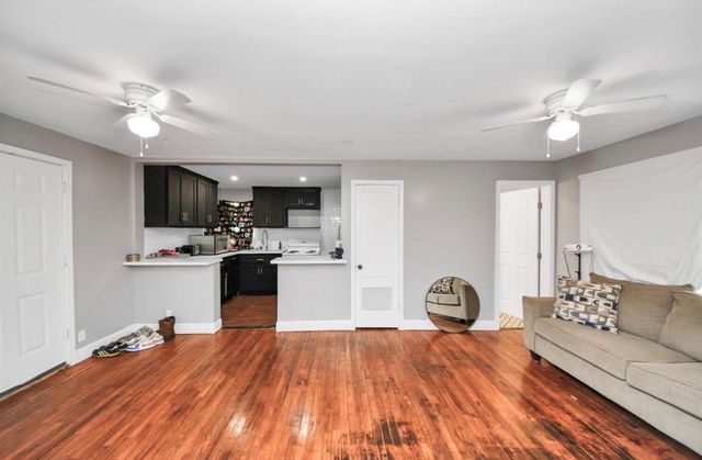 7309 Moline Street B, Houston, TX 77087