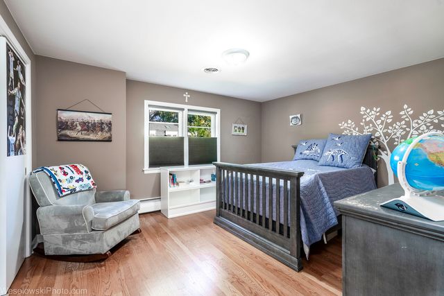 6400 N KNOX Avenue, Lincolnwood, IL 60712