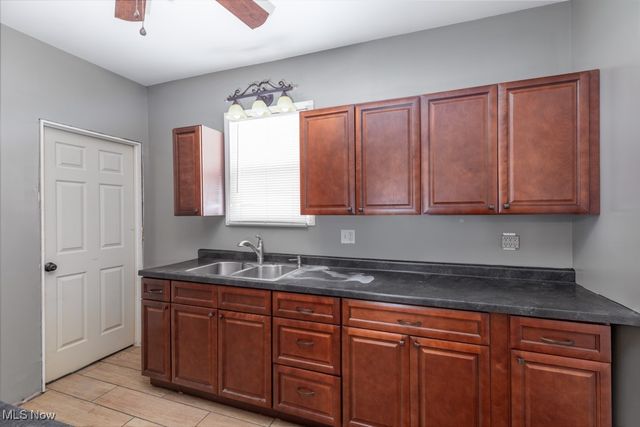 1431 Sherrick Road SE, Canton, OH 44707