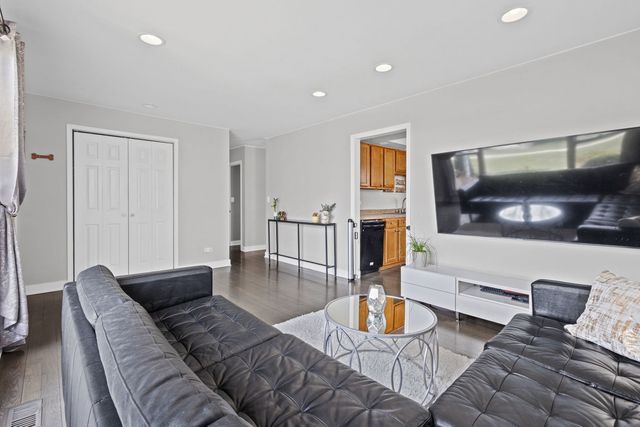 3503 Bobolink Lane, Rolling Meadows, IL 60008