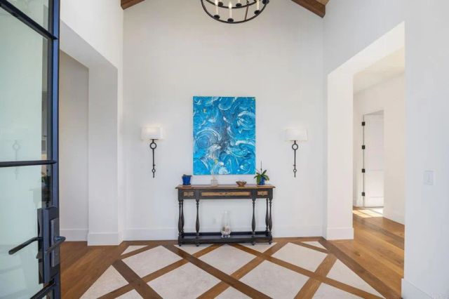 639 Quail Gardens Lane, Encinitas, CA 92024