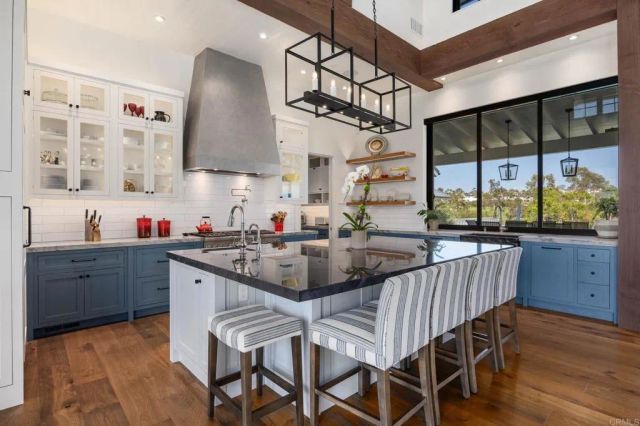 639 Quail Gardens Lane, Encinitas, CA 92024