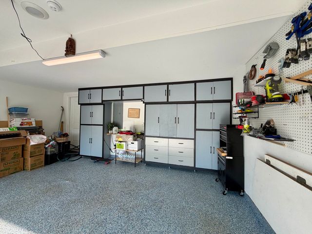 19 Littleton Rd 309, Westford, MA 01886