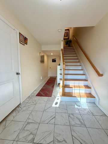 19 Littleton Rd 309, Westford, MA 01886