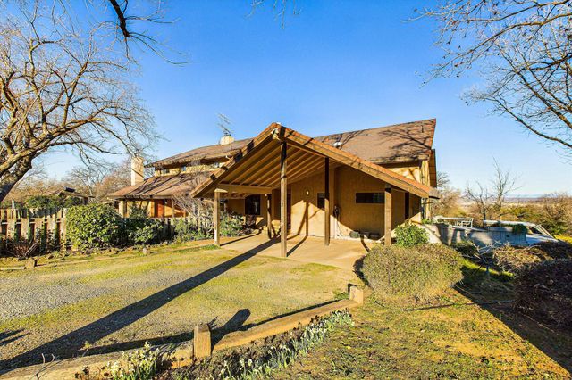 19515 Smith Lane, Cottonwood, CA 96022