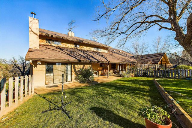 19515 Smith Lane, Cottonwood, CA 96022