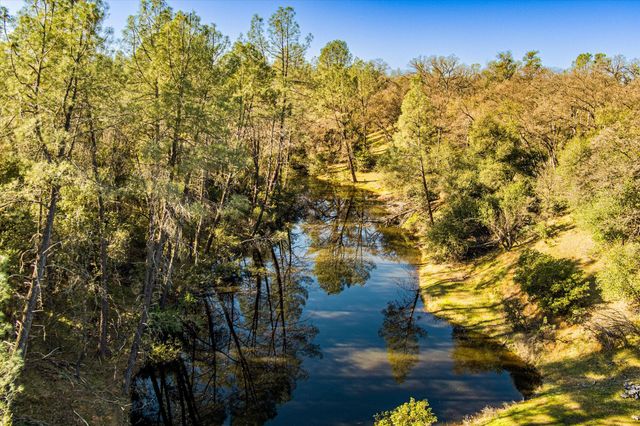 19515 Smith Lane, Cottonwood, CA 96022