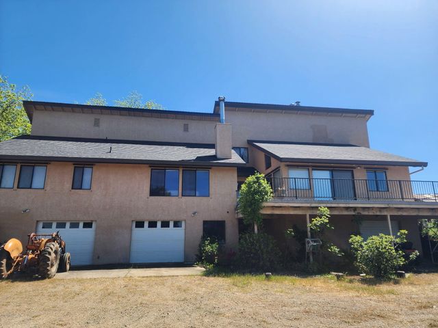 19515 Smith Lane, Cottonwood, CA 96022