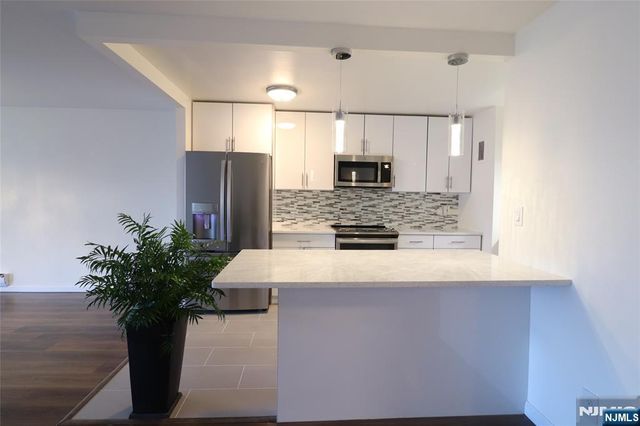 1600 Center Avenue 12C, Fort Lee, NJ 07024