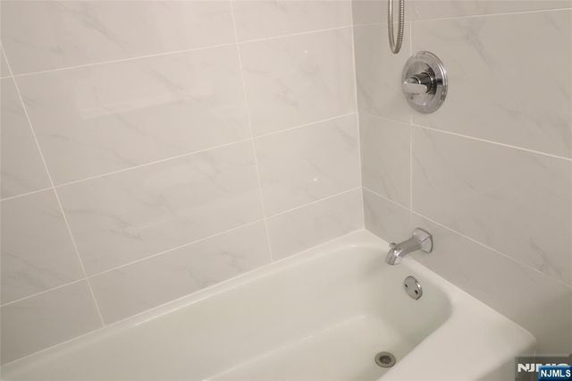 1600 Center Avenue 12C, Fort Lee, NJ 07024