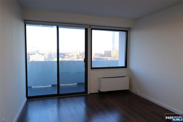 1600 Center Avenue 12C, Fort Lee, NJ 07024