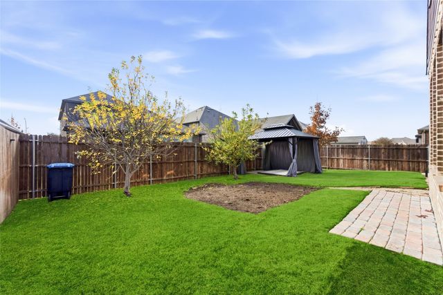 5649 Salt Springs Drive, Fort Worth, TX 76179