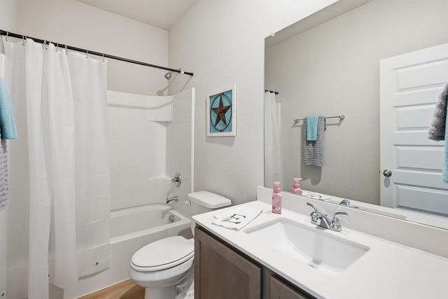 8109 KORAT, Godley, TX 76044