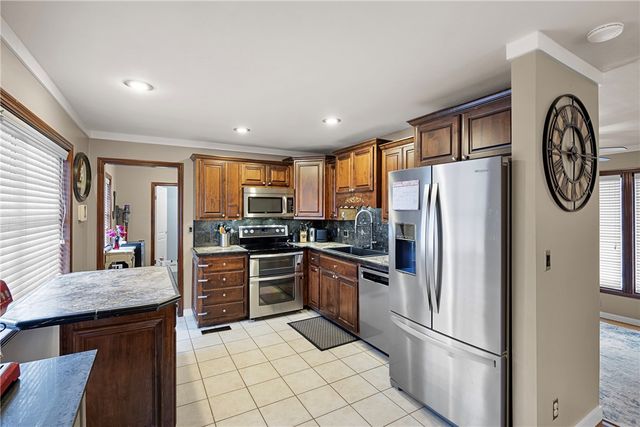 104 Mooncrest Way, Russellville, AR 72802