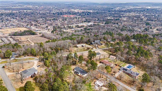 104 Mooncrest Way, Russellville, AR 72802