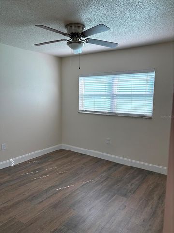 555 69TH AVENUE 1, St Petersburg, FL 33706