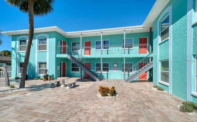555 69TH AVENUE 1, St Petersburg, FL 33706