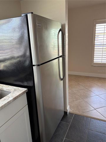 555 69TH AVENUE 1, St Petersburg, FL 33706