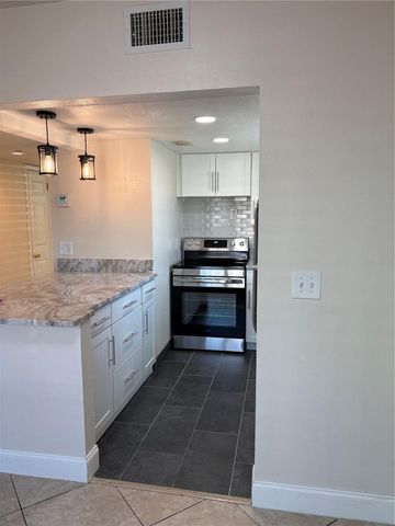 555 69TH AVENUE 1, St Petersburg, FL 33706