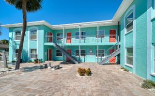 555 69TH AVENUE 1, St Petersburg, FL 33706