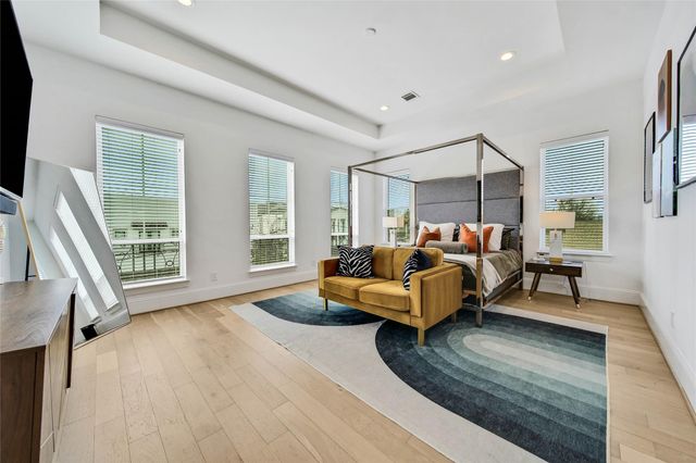 1306 Laird Street, Houston, TX 77008