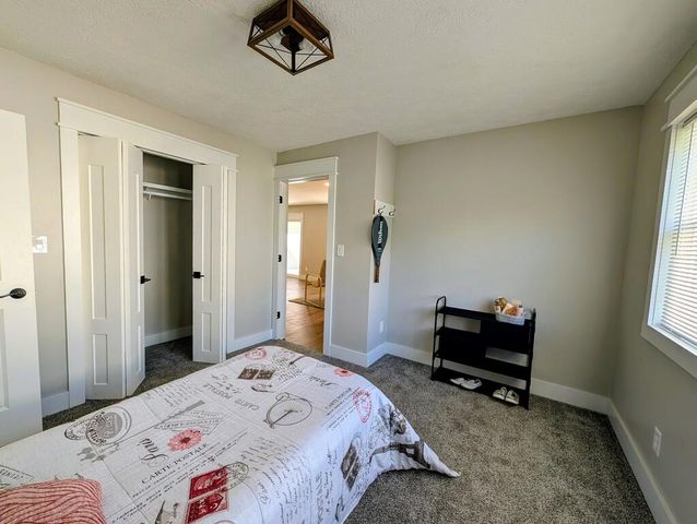 12498 National Dr., Grafton, OH 44044
