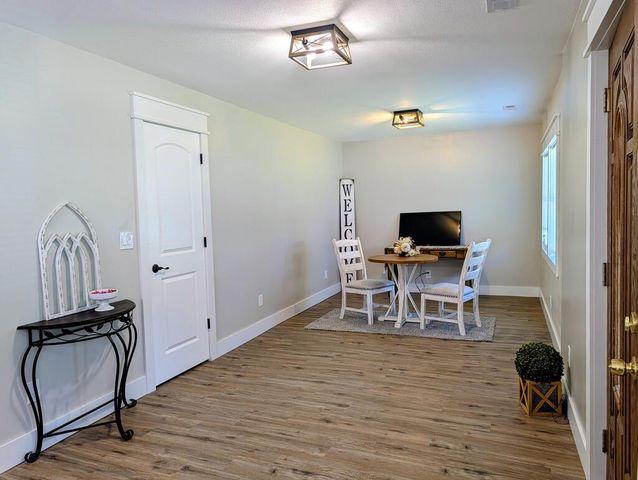 12498 National Dr., Grafton, OH 44044