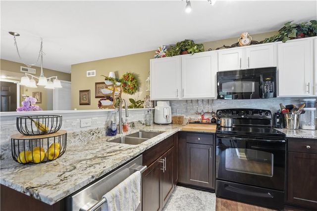 5610 NE 80th Terrace 2C, Kansas City, MO 64119