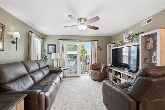5610 NE 80th Terrace 2C, Kansas City, MO 64119