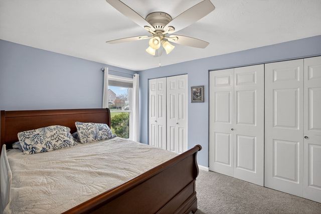 62 Fairway Dr 62, Plymouth, MA 02360