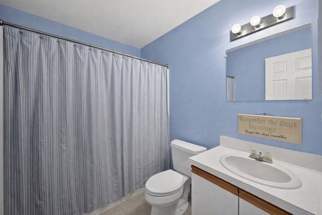 62 Fairway Dr 62, Plymouth, MA 02360
