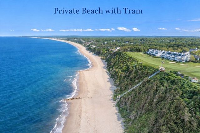 62 Fairway Dr 62, Plymouth, MA 02360