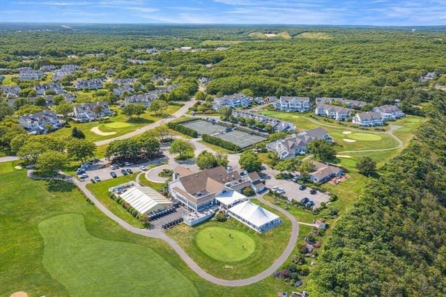 62 Fairway Dr 62, Plymouth, MA 02360