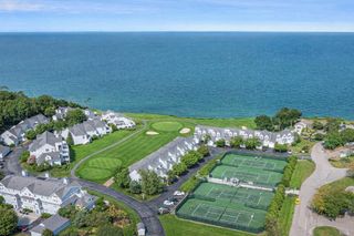 62 Fairway Dr 62, Plymouth, MA 02360