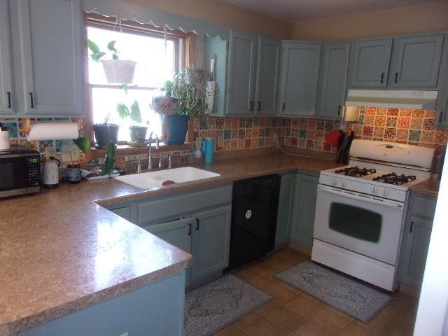 1500 Evergreen Drive, Janesville, WI 53546