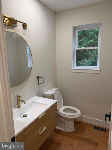 7 CUBLER CT, Westville, NJ 08093
