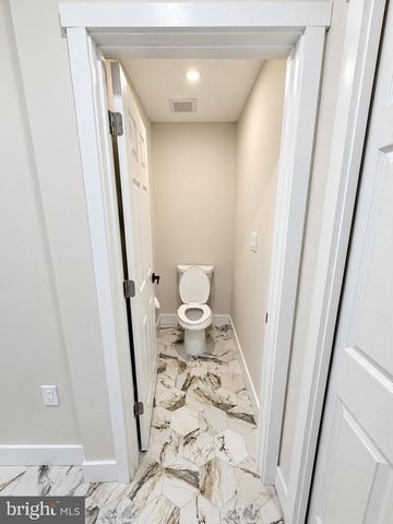 7 CUBLER CT, Westville, NJ 08093