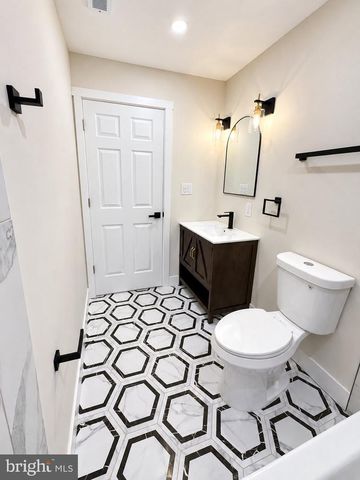 7 CUBLER CT, Westville, NJ 08093