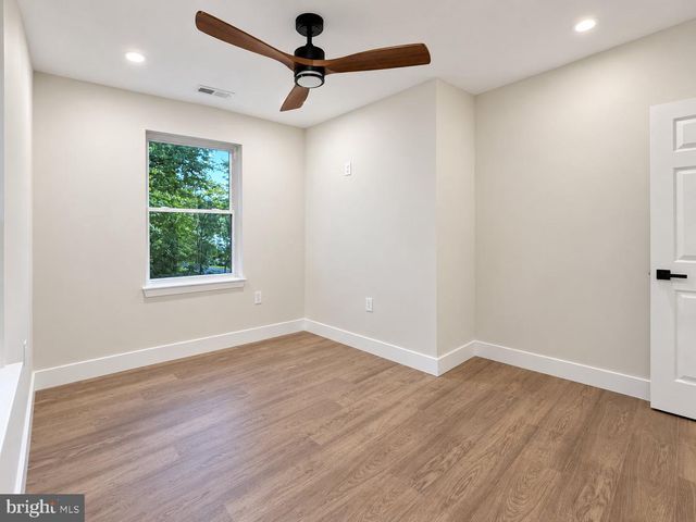 7 CUBLER CT, Westville, NJ 08093