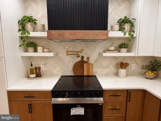 7 CUBLER CT, Westville, NJ 08093