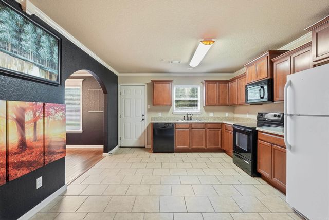 1175 Verbena Dr, Conway, AR 72032
